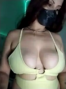 Snapshot of -Tasha- chatting on February 22, 2025, 10:09 pm -Tasha- online show from February 22, 2025, 10:09 pm