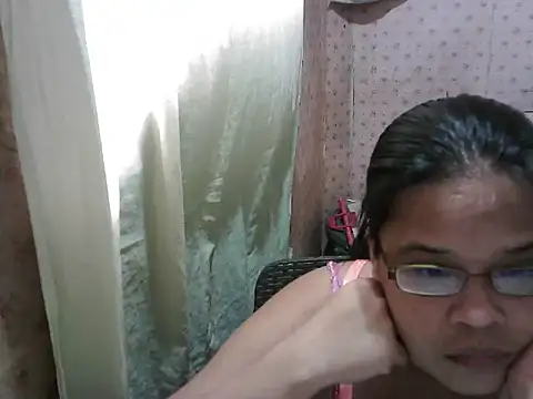 abiemayhottiey online show from October 1, 2025, 5:56 am