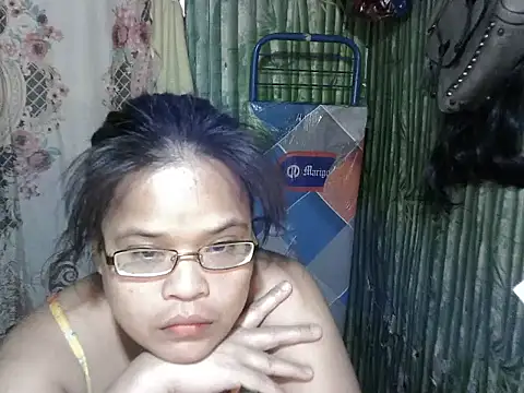 abiemayhottiey online show from September 9, 2025, 9:35 pm