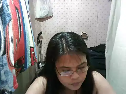 abiemayhottiey online show from October 23, 2025, 1:43 pm