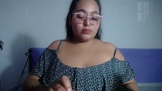 sirena 15 online show from May 29, 2026, 5:24 am
