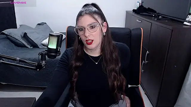 xxbbtaa online show from June 3, 2026, 1:39 am