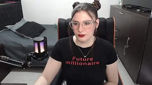 xxbbtaa online show from April 17, 2026, 8:11 pm