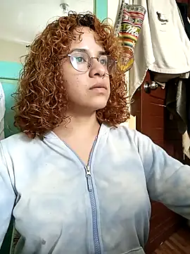 Snapshot of EmmaMelissa0521 chatting on September 19, 2025, 6:12 pm EmmaMelissa0521 online show from September 19, 2025, 6:12 pm