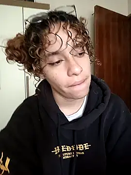 EmmaMelissa0521 online show from February 7, 2025, 6:56 pm