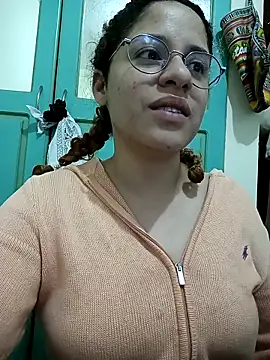 Snapshot of EmmaMelissa0521 chatting on September 30, 2025, 5:57 am EmmaMelissa0521 online show from September 30, 2025, 5:57 am