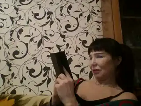 JeaneDavis online show from March 17, 2025, 7:37 pm