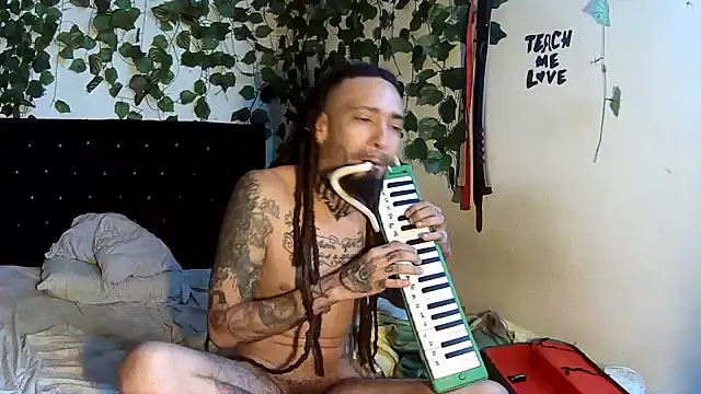 caribbeanlover1 online show from July 17, 2026, 2:03 pm