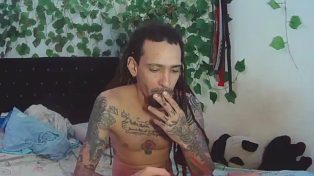caribbeanlover1 online show from February 5, 2025, 12:27 pm