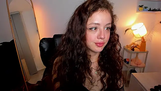 Snapshot of Cassandra_Caiin chatting on October 12, 2025, 11:11 am Cassandra Caiin online show from October 12, 2025, 11:11 am