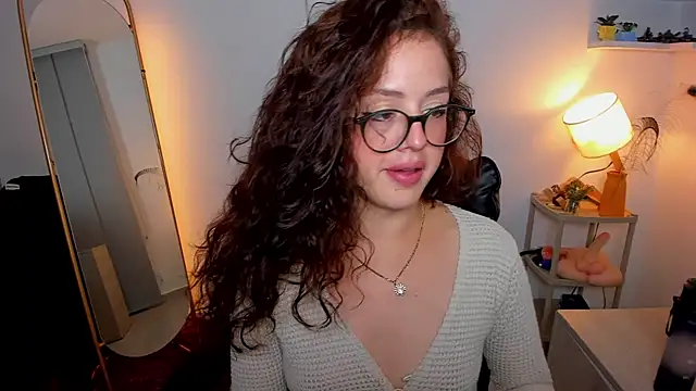 Snapshot of Cassandra_Caiin chatting on October 24, 2025, 5:17 am Cassandra Caiin online show from October 24, 2025, 5:17 am