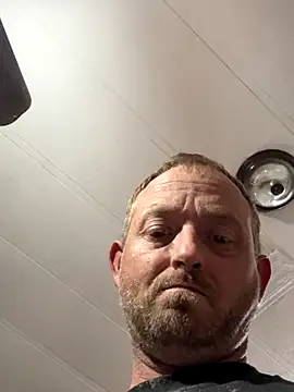 Snapshot of smokeymt420 chatting on October 29, 2025, 5:28 am smokeymt420 online show from October 29, 2025, 5:28 am