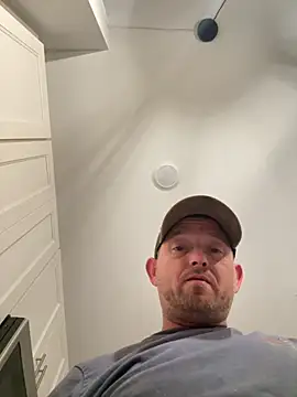 Snapshot of smokeymt420 chatting on October 5, 2025, 4:36 am smokeymt420 online show from October 5, 2025, 4:36 am