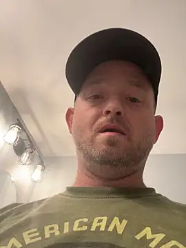 smokeymt420 online show from April 6, 2026, 10:44 pm