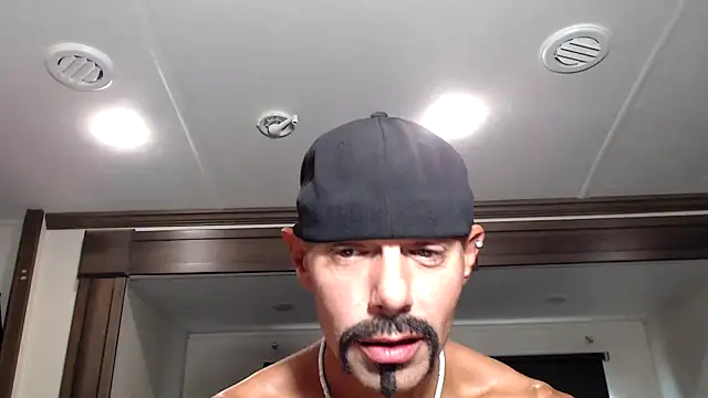 ThickD2C online show from November 8, 2025, 5:38 pm