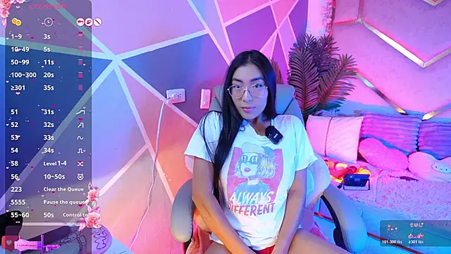 shanon- online show from June 4, 2026, 7:40 pm