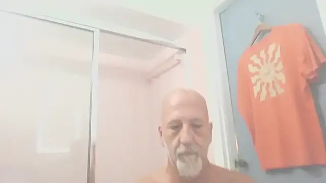 Yankeedave420 online show from July 31, 2026, 1:43 pm