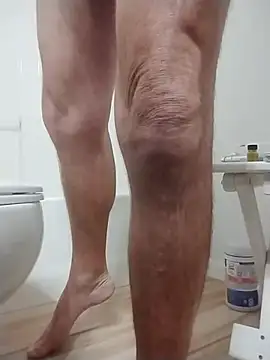 Snapshot of Yankeedave420 chatting on October 10, 2025, 3:35 pm Yankeedave420 online show from October 10, 2025, 3:35 pm