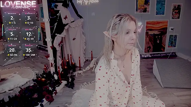 Careful i bite online show from November 14, 2025, 5:33 am