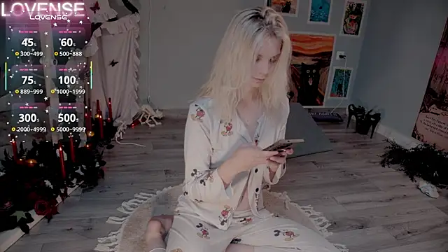 Careful i bite online show from November 2, 2025, 6:40 am