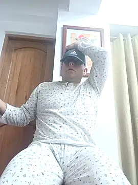 Snapshot of chicoguapo8 chatting on October 2, 2025, 9:56 am chicoguapo8 online show from October 2, 2025, 9:56 am