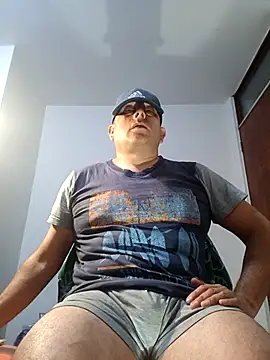 Snapshot of chicoguapo8 chatting on October 13, 2025, 1:51 am chicoguapo8 online show from October 13, 2025, 1:51 am