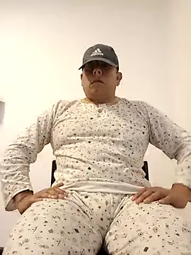 Snapshot of chicoguapo8 chatting on October 9, 2025, 9:54 am chicoguapo8 online show from October 9, 2025, 9:54 am