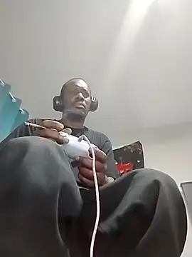 Snapshot of Makeyoucumallover chatting on October 31, 2025, 5:59 am Makeyoucumallover online show from October 31, 2025, 5:59 am