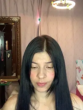 Estefani 32 online show from February 26, 2026, 1:55 pm