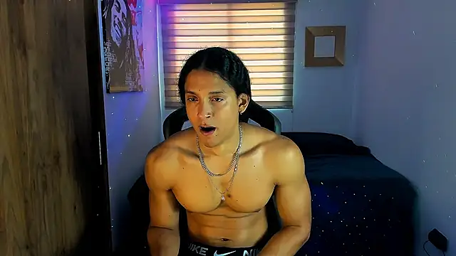 Liam V online show from February 10, 2025, 1:33 pm