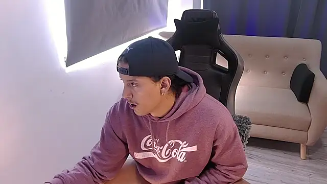 Liam V online show from March 25, 2026, 12:48 pm