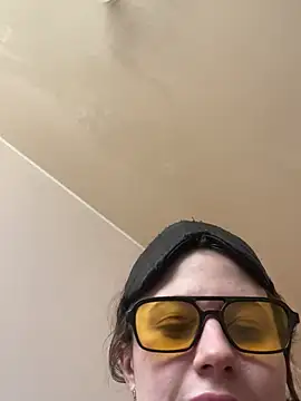 Flossy Vettie online show from February 22, 2026, 1:35 pm