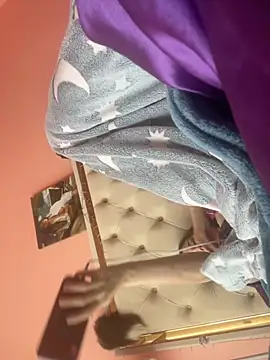 Snapshot of Flossy_Vettie chatting on October 4, 2025, 12:39 pm Flossy Vettie online show from October 4, 2025, 12:39 pm