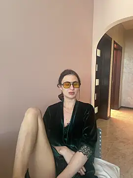 Flossy Vettie online show from April 6, 2026, 2:18 pm