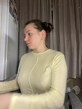 NastyushaaLove online show from April 17, 2026, 8:55 pm