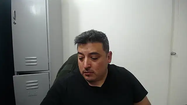 Snapshot of antonycruz chatting on September 12, 2025, 9:14 pm antonycruz online show from September 12, 2025, 9:14 pm