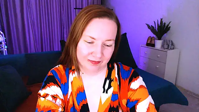 Snapshot of GoddessLara chatting on January 15, 2025, 2:49 am GoddessLara online show from January 15, 2025, 2:49 am