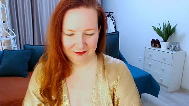 Snapshot of GoddessLara chatting on October 18, 2025, 3:41 am GoddessLara online show from October 18, 2025, 3:41 am