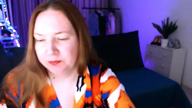 Snapshot of GoddessLara chatting on January 10, 2025, 12:27 am GoddessLara online show from January 10, 2025, 12:27 am