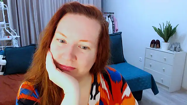 Snapshot of GoddessLara chatting on October 22, 2025, 4:34 am GoddessLara online show from October 22, 2025, 4:34 am