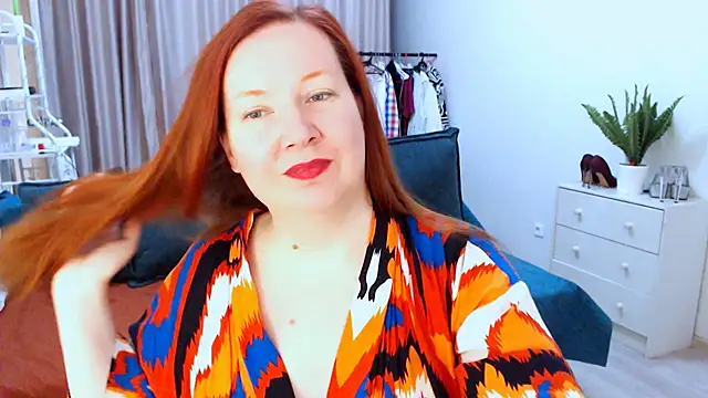 Snapshot of GoddessLara chatting on October 15, 2025, 4:11 am GoddessLara online show from October 15, 2025, 4:11 am