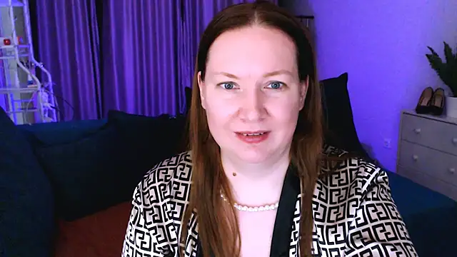 Snapshot of GoddessLara chatting on February 22, 2025, 3:45 am GoddessLara online show from February 22, 2025, 3:45 am