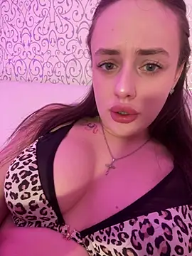 Snapshot of Lisaaan chatting on February 1, 2026, 2:59 pm Lisaaan online show from February 1, 2026, 2:59 pm