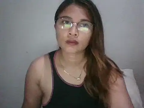Snapshot of wildsexypinay33x chatting on December 21, 2024, 4:09 am wildsexypinay33x online show from December 21, 2024, 4:09 am