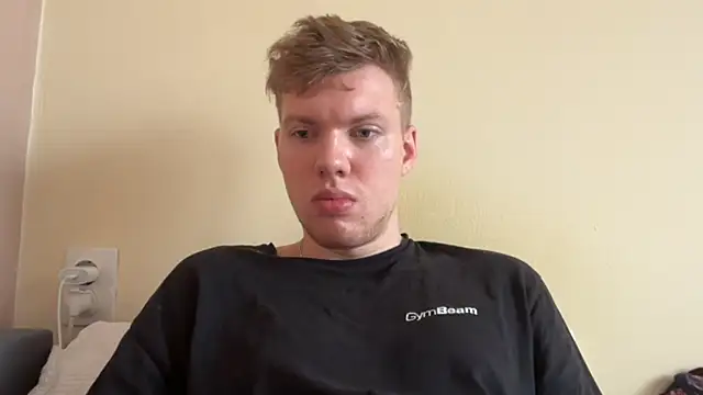 Snapshot of sexybooii6968 chatting on September 24, 2025, 9:27 am sexybooii6968 online show from September 24, 2025, 9:27 am