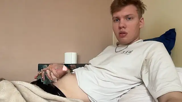 Snapshot of sexybooii6968 chatting on September 27, 2025, 12:33 pm sexybooii6968 online show from September 27, 2025, 12:33 pm