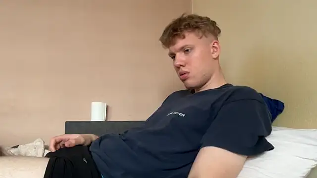 Snapshot of sexybooii6968 chatting on October 10, 2025, 12:17 pm sexybooii6968 online show from October 10, 2025, 12:17 pm