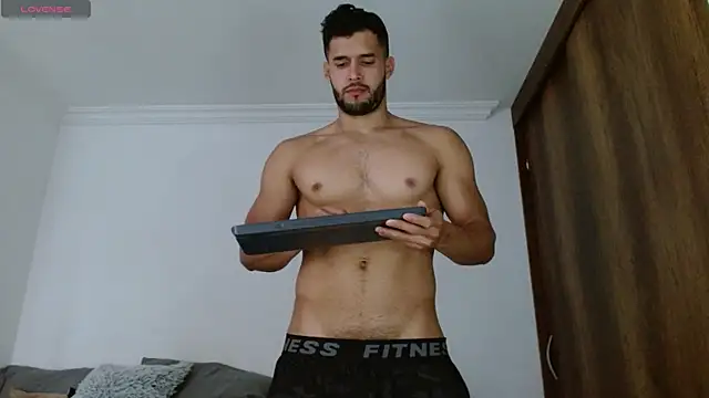 Snapshot of Noah_jhonsonn chatting on October 16, 2025, 4:04 pm Noah jhonsonn online show from October 16, 2025, 4:04 pm