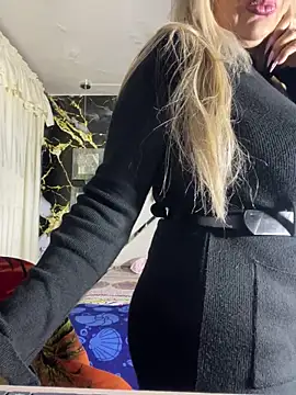 scarlett sexx69 online show from October 27, 2025, 6:53 pm