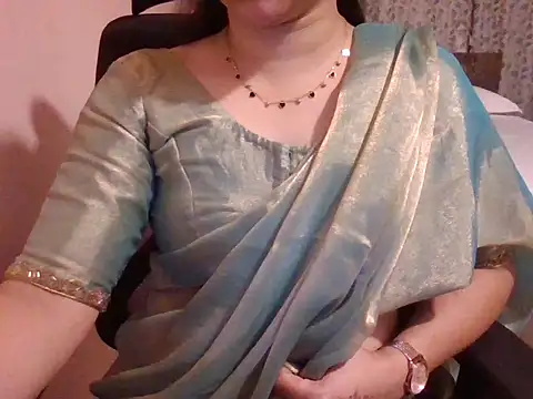 Pinky 4 online show from November 16, 2025, 10:57 pm